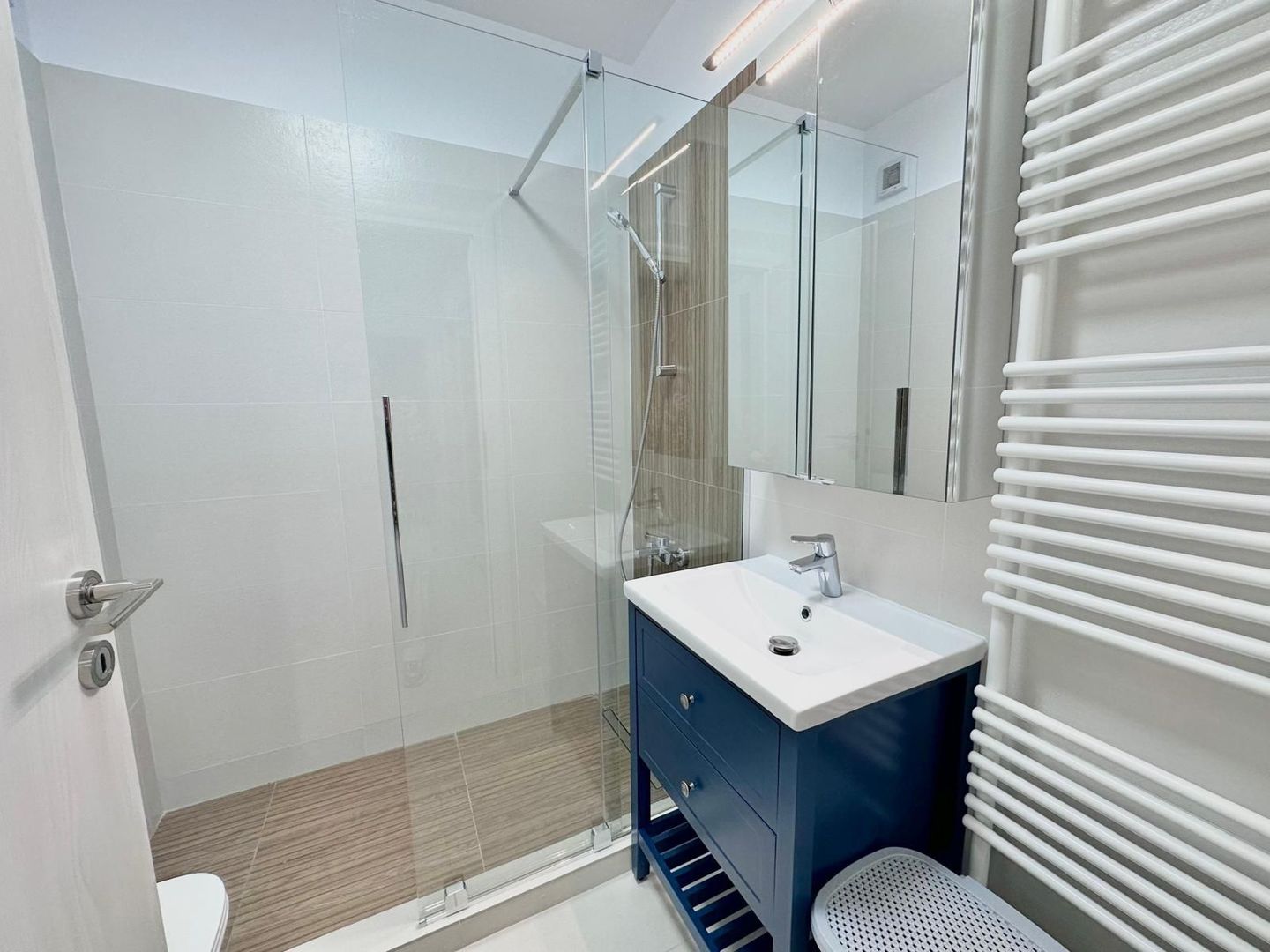 Apartament 2 Camere Exigent Plaza Residence Faza 4 Lujerului+ Parcare - Poză 11