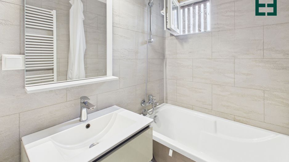 De închiriat - Apartament cu 2 camere -  Zonă Centrală - Arad - Poză 8