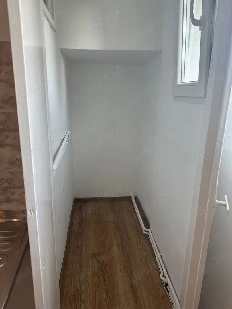 Vanzare Apartament  2 camere Astra Brasov - Poză 7