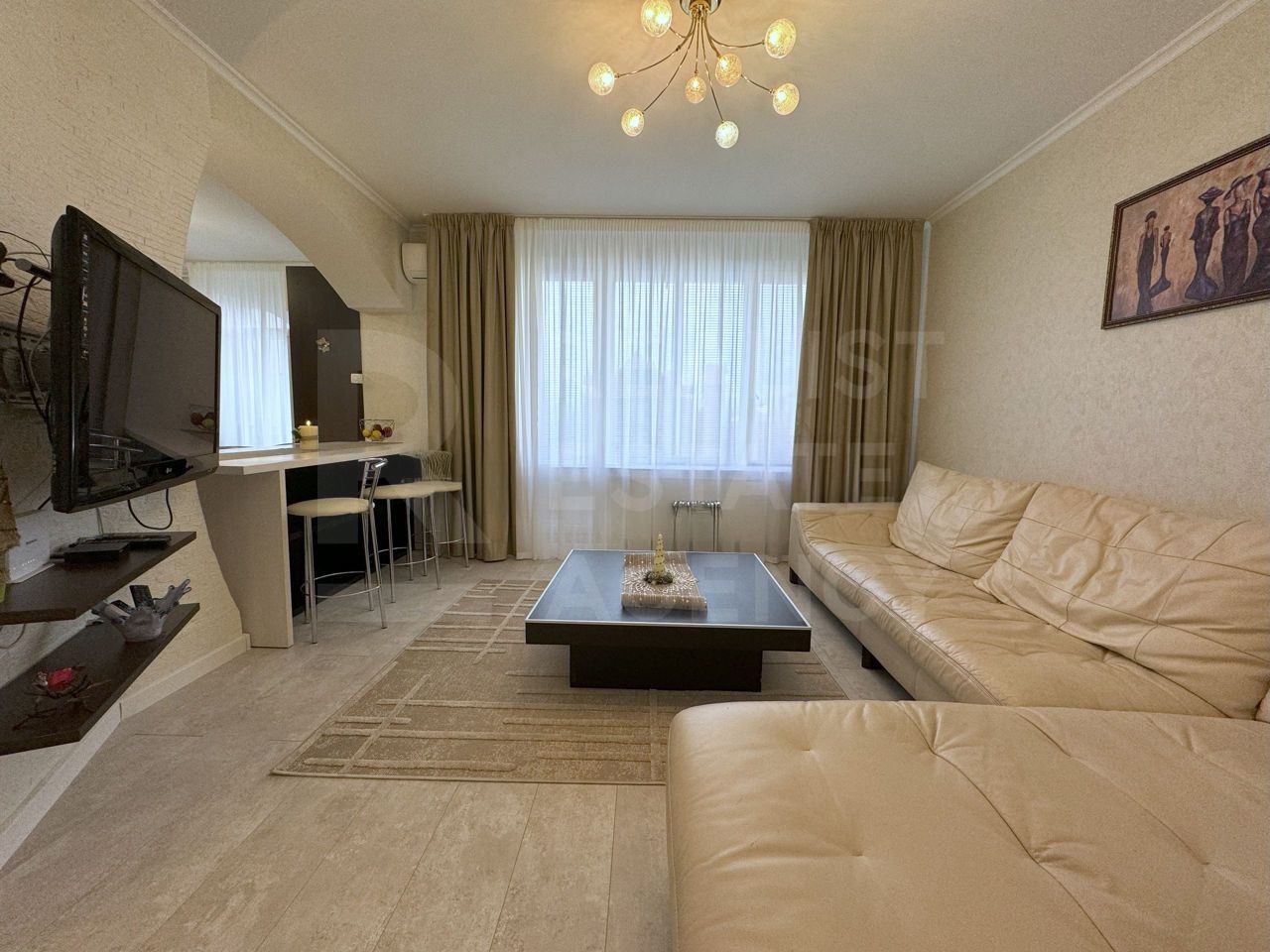 Chirie apartament, 3 camere, str. București, Centru - Poză 3