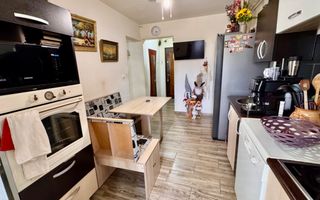Apartament 3 camere decomandat de vânzare – zona Cetate - Poză 11