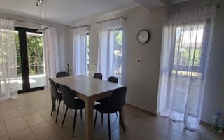 Casă de închiriat în Dumbravita – 3 dormitoare si garaj - Poză 9