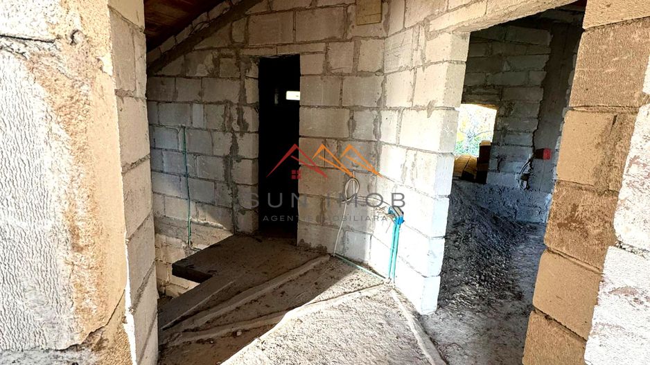 Vila S+P+E, priveliste deosebita, 6 camere, garaj, terasa, Cornu, PH - Poză 15