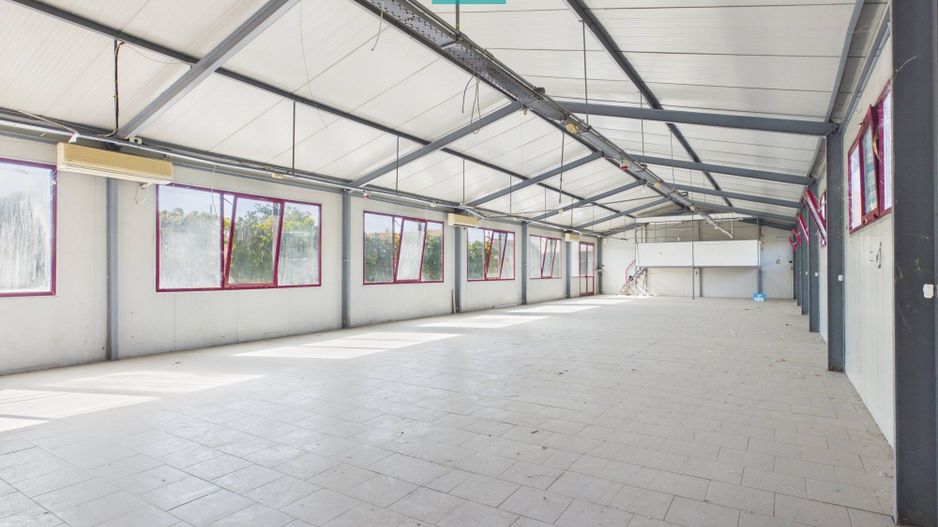 Hală de închiriat 205 mp utili în Aradul Nou - Poză 1