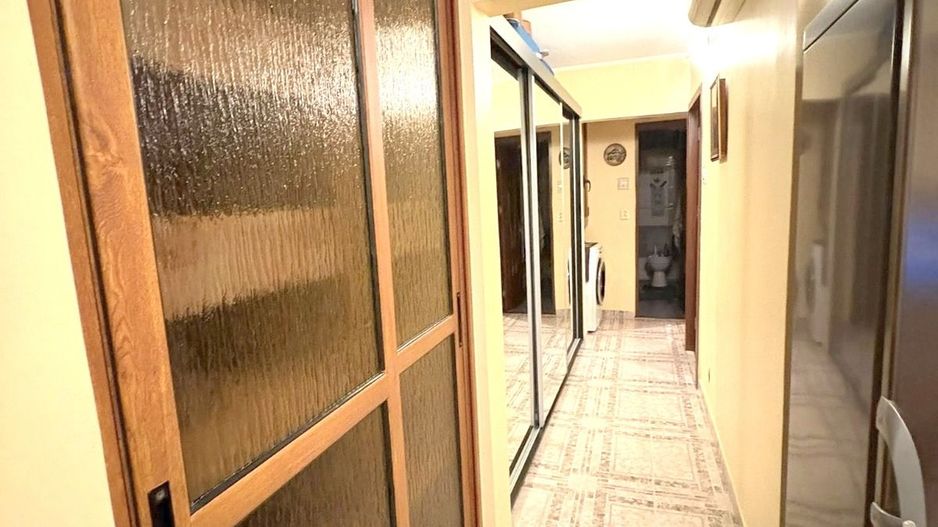 De vanzare apartament cu 3 camere I. C. Frimu, 70.500 euro - Poză 5