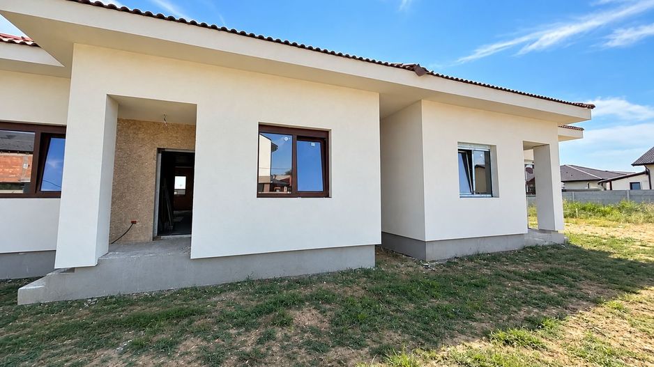 Giroc | Duplex pe parter | 3 dormitoare | Despartin prin dressing - Poză 3