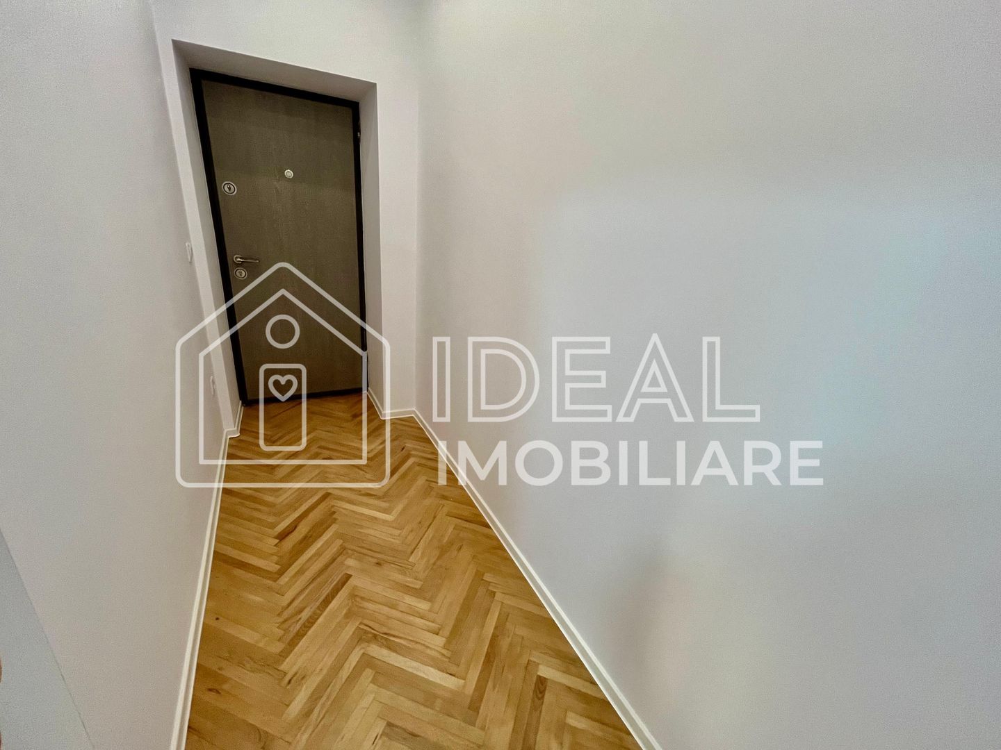 Apartament Ultracentral cu 2 camere complet renovat - de vânzare - Poză 6