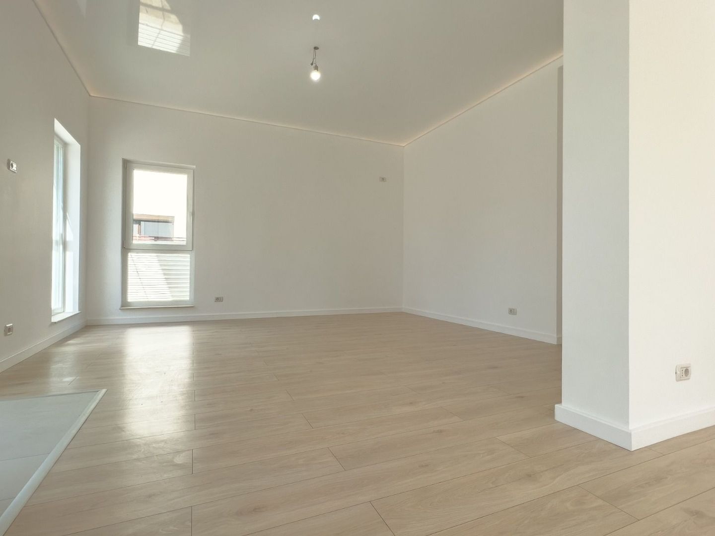 Individuala 146m2 utili, 450 curte, CENTRAL Tunari, 0% comision - Poză 18