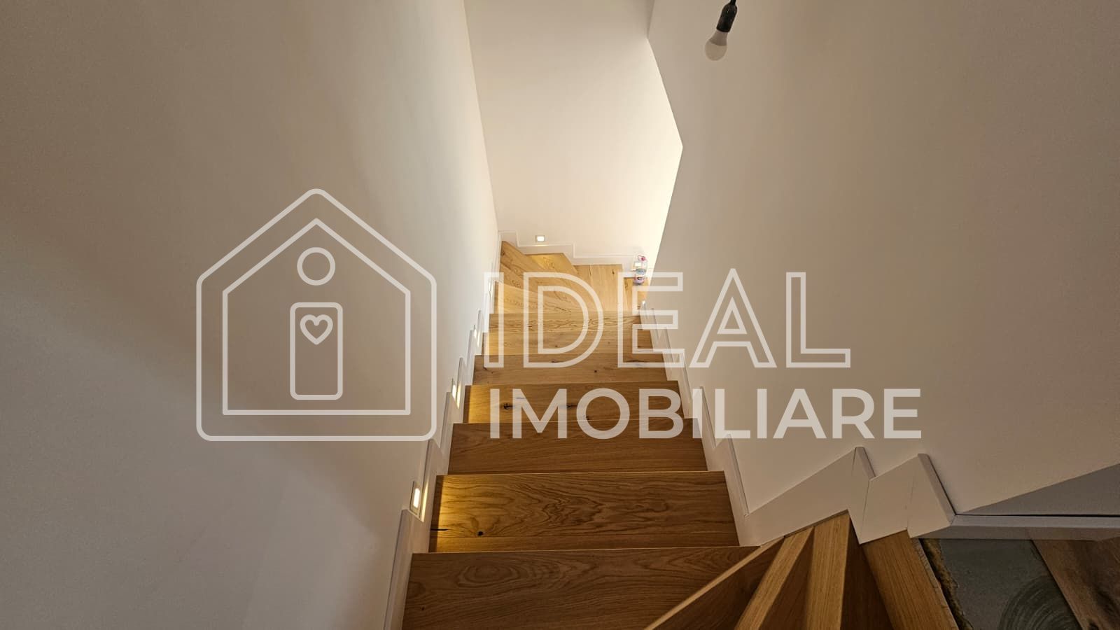 Duplex Modern la Cheie Intabulat si 270 de mp de curte, in Cisnadie - Poză 3
