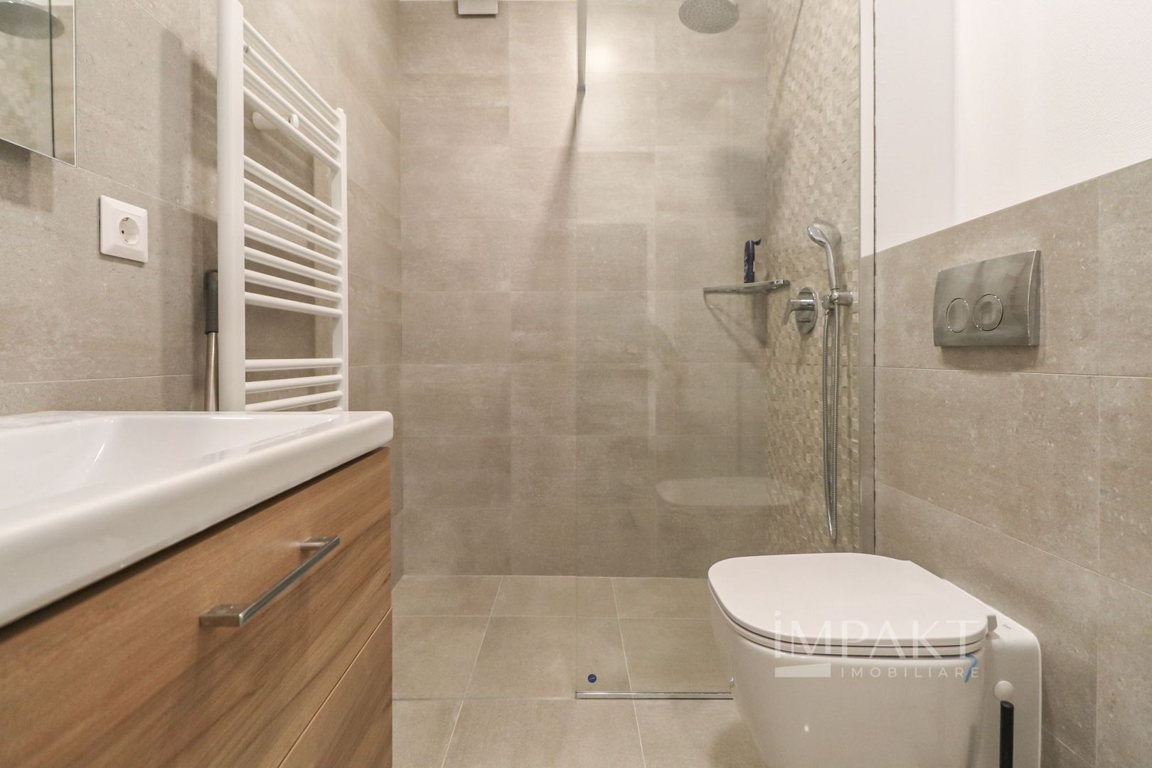 Apartament aflat la prima inchiriere, zona Parcului Central. - Poză 12