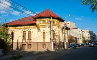 VILA INTERBELICA RENOVATA COMPLET - Poză 2