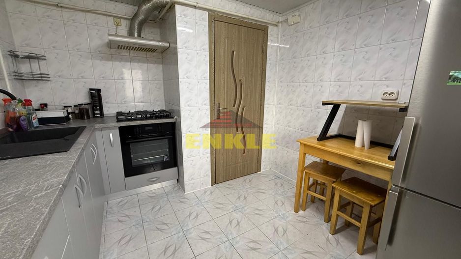 Apartament 2 camere decomandat – Zona Piața Mare - Poză 6