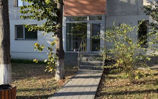 Spațiu comercial de 60 mp în Podu Roș, la Bulevardul Socola, Iași - Poză 1