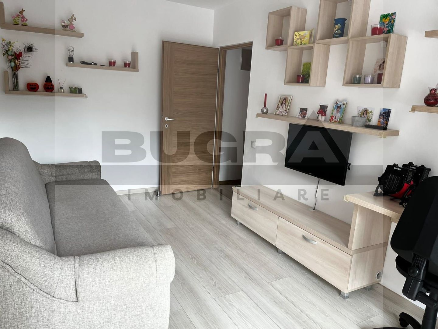 Apartament 2 camere, 64 mp, parcare, zona Vivo - Poză 1