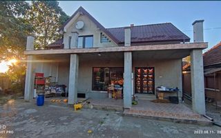 2 case in Vetis pe 30 ari - Poză 1