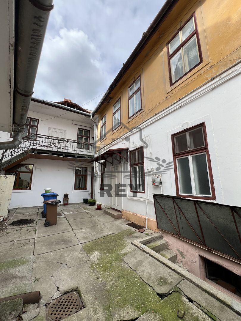 Ultracentral,4 camere , baie , bucătărie , terasă - Poză 14