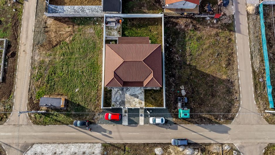 Doua case de vanzare la pret de una in Vladimirescu cartierul Florilor - Poză 12