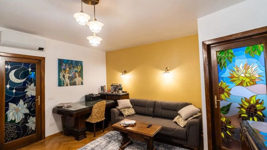 Apartament cu 2 camere într-un imobil istoric – Strada Londra, Buc - Poză 1