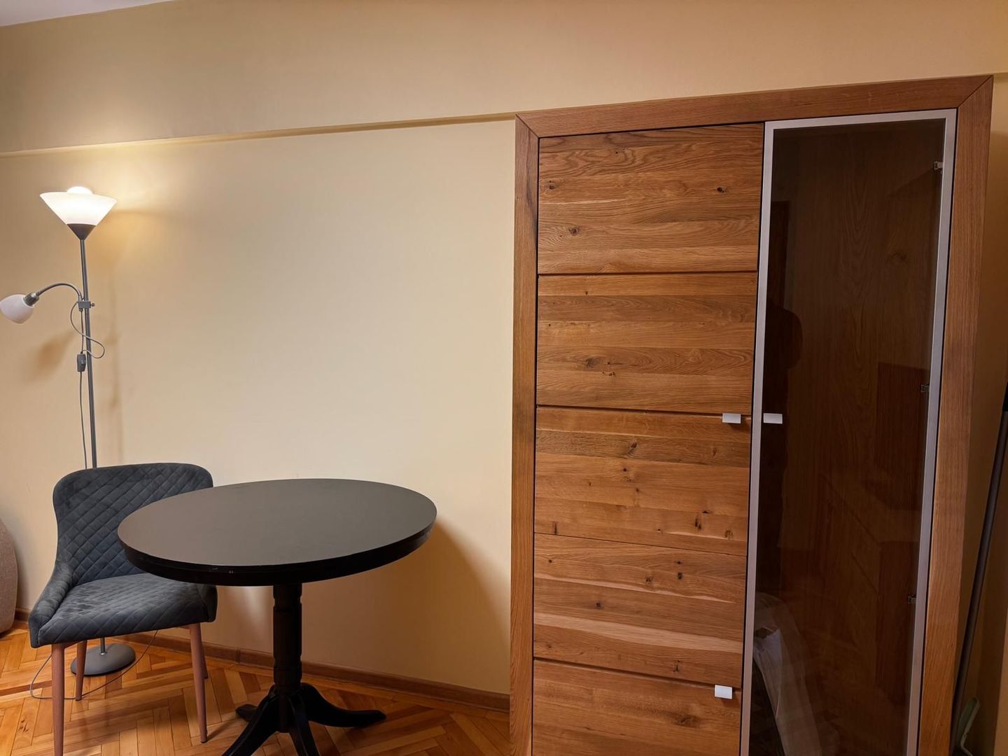 Garsoniera Centrul Civic bloc de apartamente - Poză 8