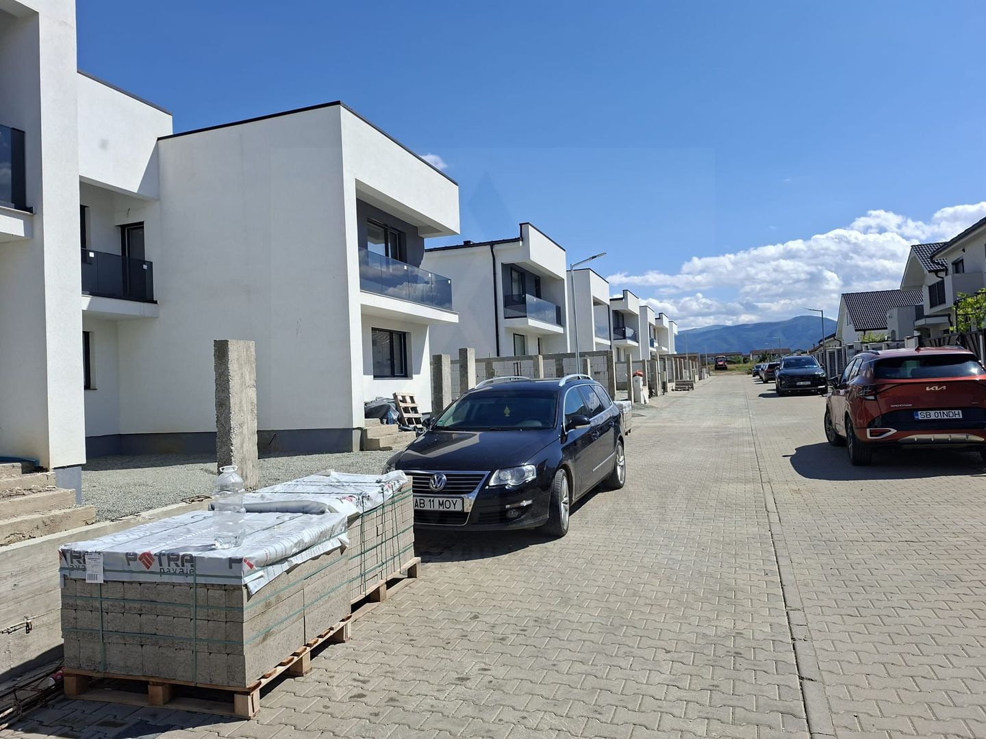 Casa moderna 3 camere P+1 curte privata libera 170 mp in Arhitectilor - Poză 3