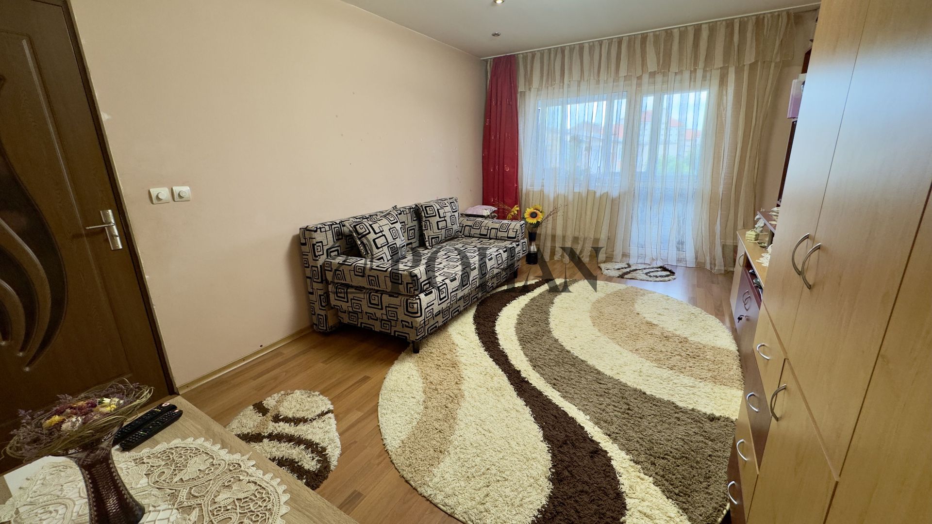 Apartament 3 camere, 70 mp total, loc de parcare, Str. Vânătorilor - Poză 1