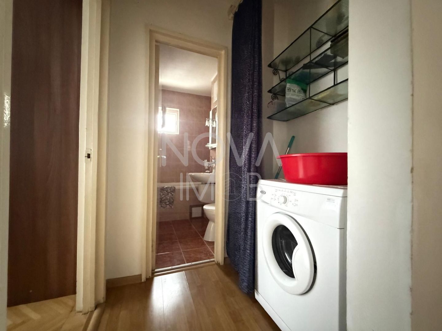 Apartament de inchiriat 3 camere etajul 4, cu lift,  Zona Vasile Aaron - Poză 14