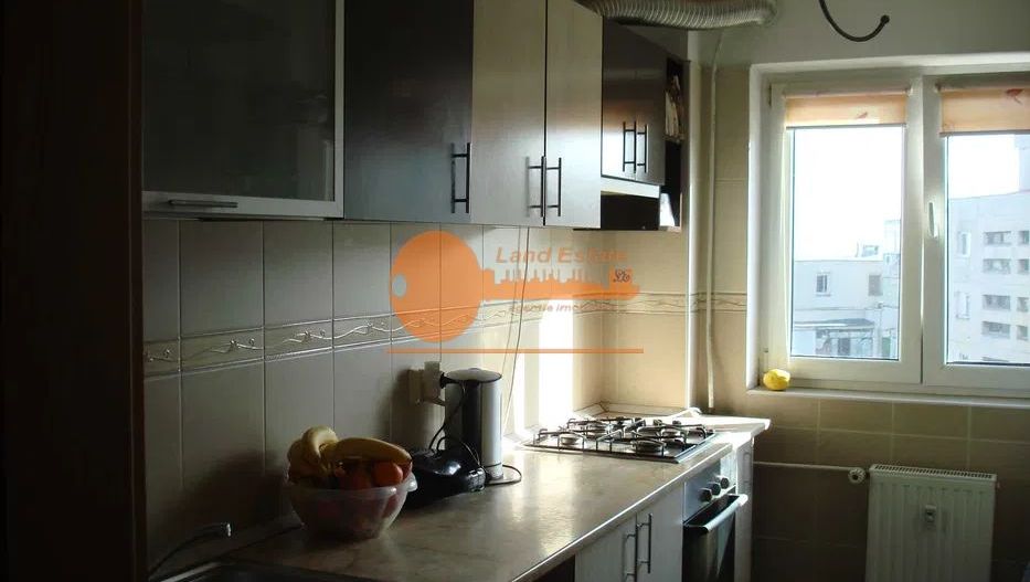 2 Camere - 6 Minute de Metrou Dristor - Poză 7