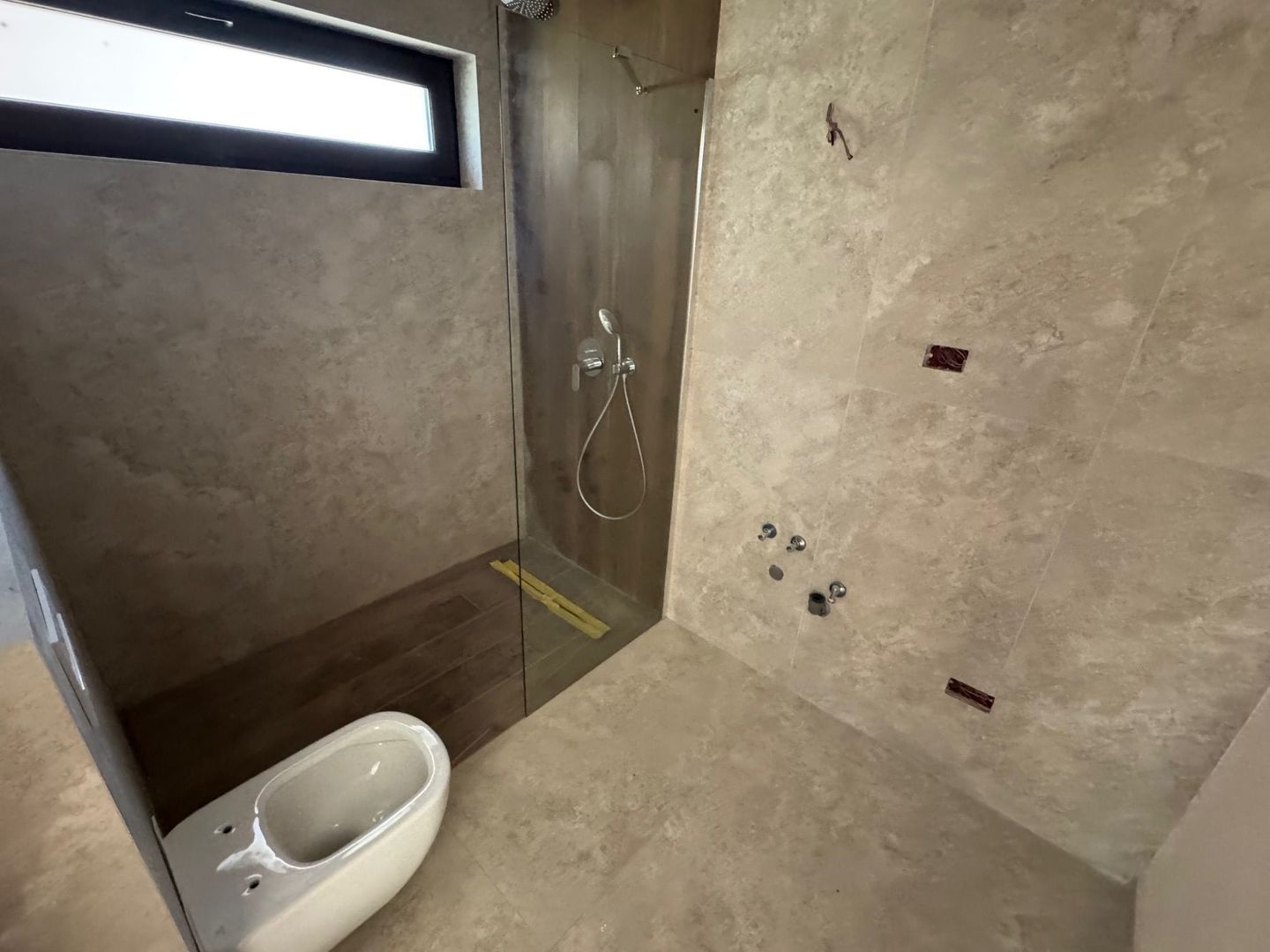 Vile PASIVE Tunari, asfalt, toate utilitatile, zona BUNA - Poză 9