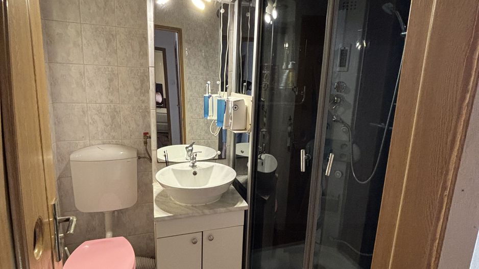 Apartament cu 4 camere decomandate, 92 mp utili – Piața Centrală, Craiova - Poză 8