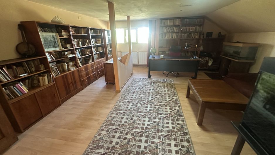 PANTELIMON, APARTAMENT-VILA 1E+M 230 MP, CURTE 516 MP! - Poză 30