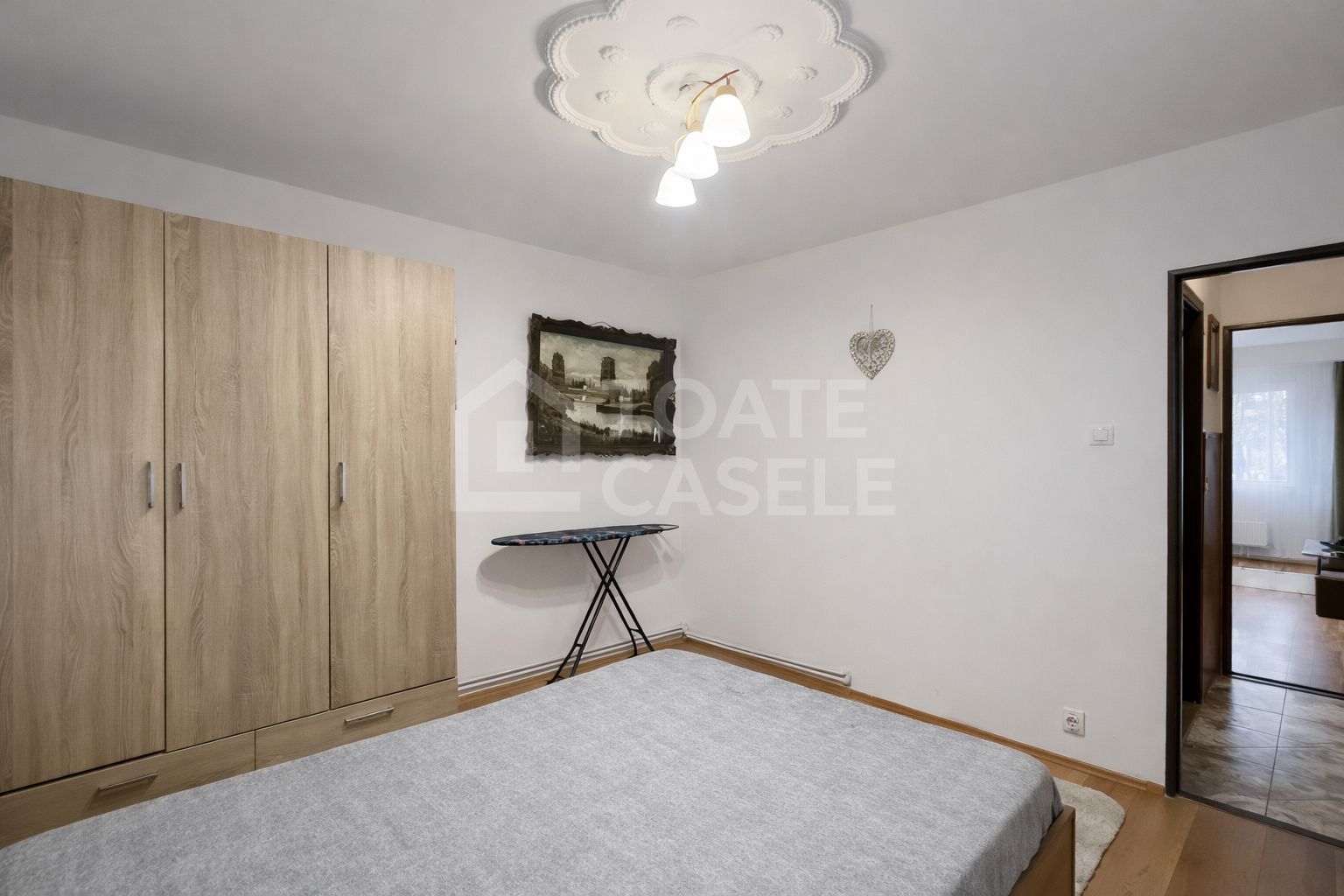 Apartament mobilat, 2 camere decomandat, lângă Iulius Mall - Poză 5