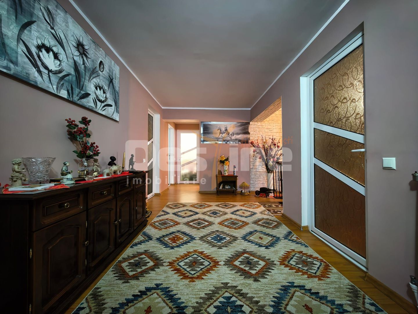 Vila cu etaj si mansarda, teren 7.200 mp, 1.550 mp intravilan - Poză 20