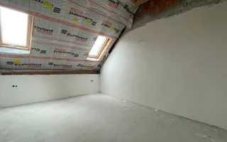 Casa spatioasa cu 1000 mp teren in Aiton - Poză 12