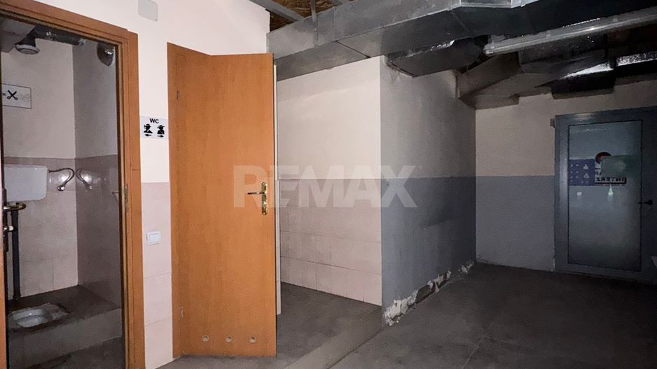 Spațiu comercial versatil în zona centrală - Poză 13