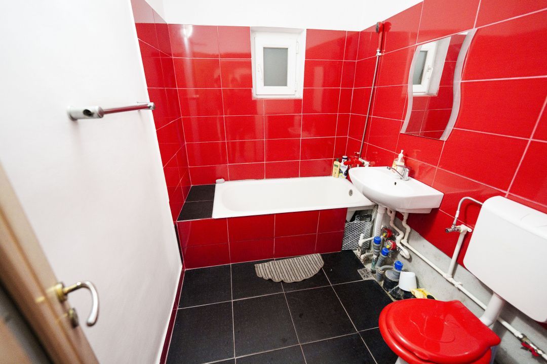 Apartament primitor 2 camere, ideal locuinta sau investitie, Rovine-langa Penny - Poză 18