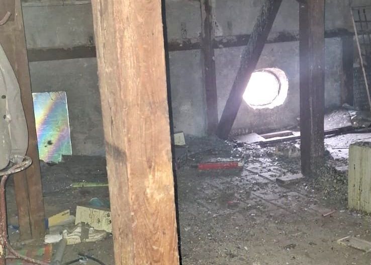 Sanctuar de Epocă: Reședință Grandioasă cu 10 Camere, Turn și Grădină - Poză 23