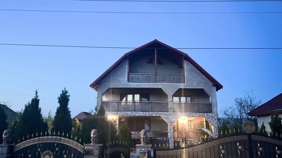 Casa de Vanzare lux imobilat - Poză 1