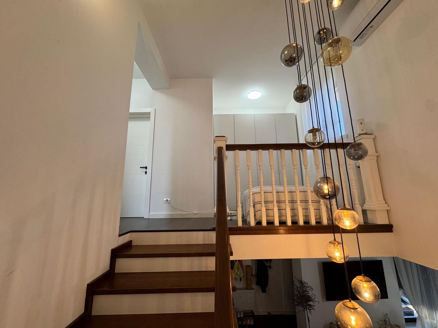 CASA INDIVIDUALA LANGA PADURE | MOBILATA SI UTILATA - Poză 23