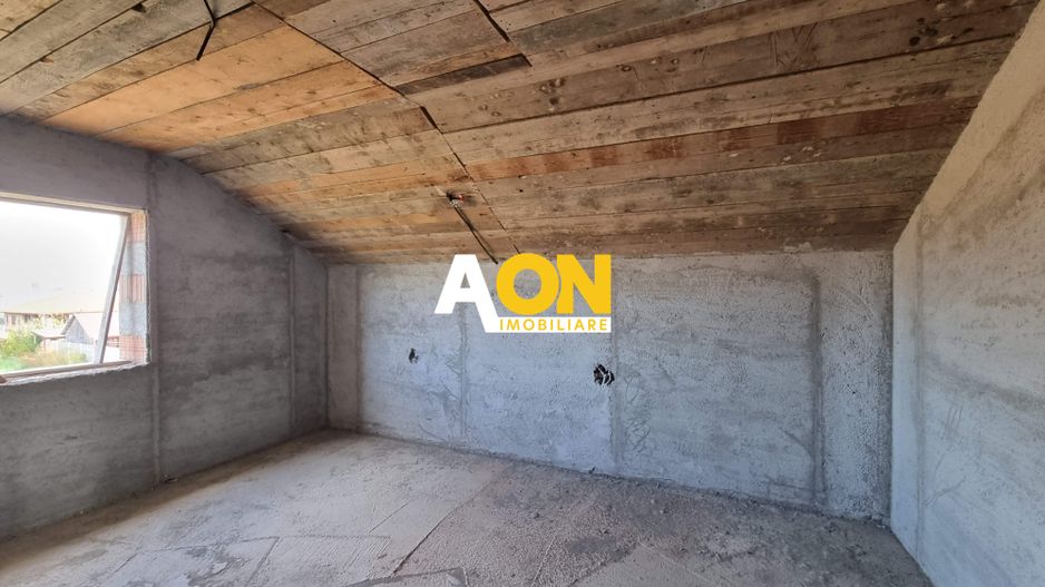 Casa la rosu,2100 mp teren,zona Micesti - Poză 5