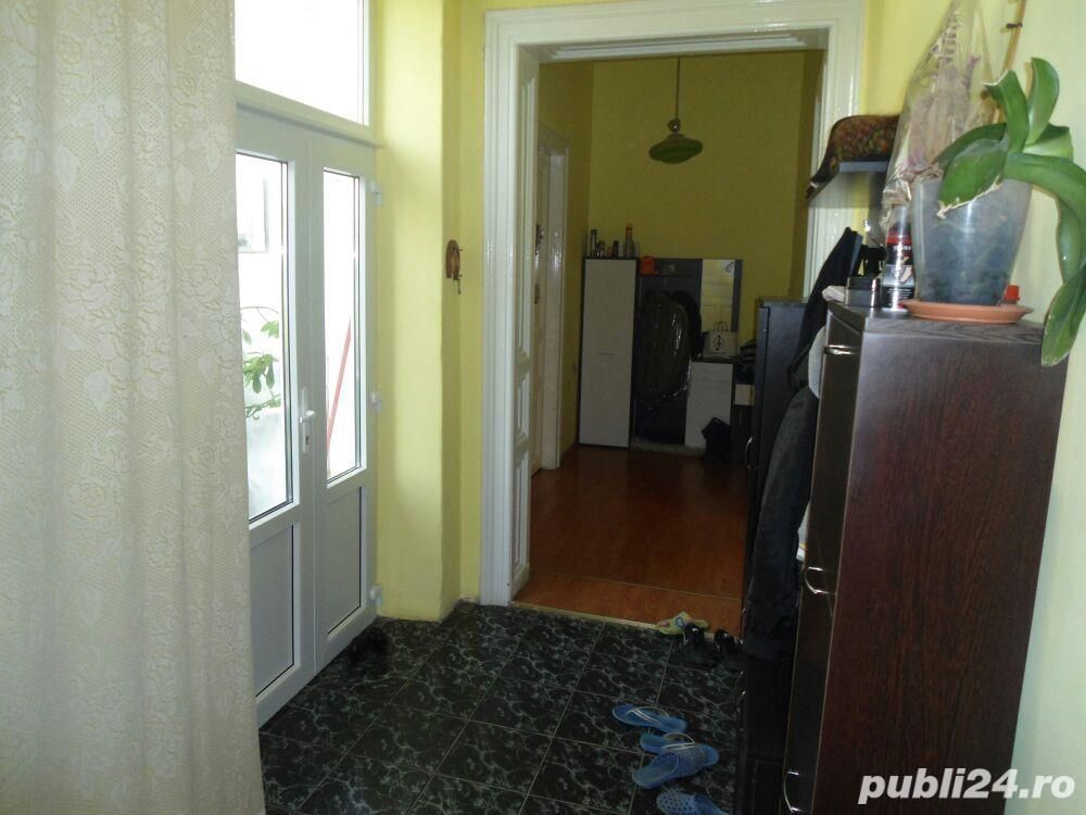 Apartament 5 camere zona Sinaia - cladire istorica - Poză 6