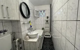 KM 4-5 - Apartament cu 3 camere situat la etajul 3 - Poză 14