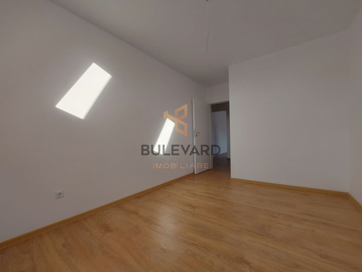 Apartament cu 3 camere finisat modern+parcare! - Poză 6