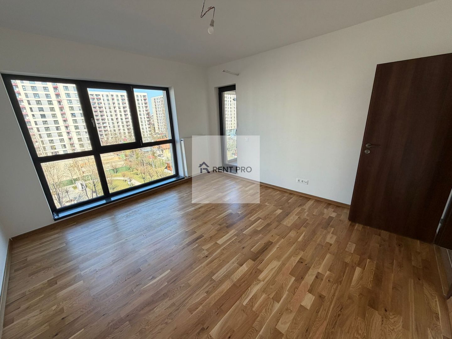 Studio Mid Level Exigent Plaza Politehnica Lujerului Mall Plaza - Poză 2