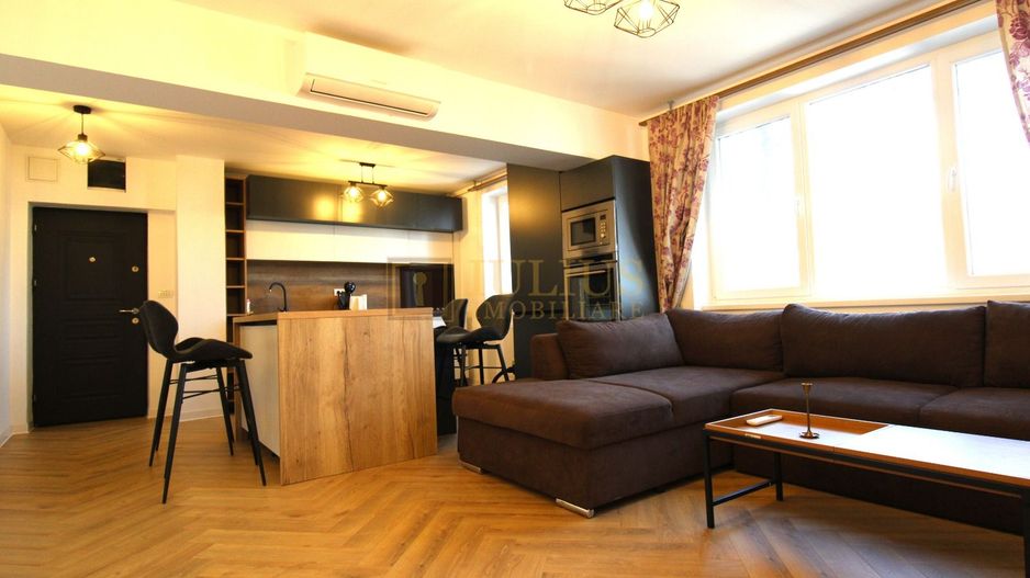 3 camere, etaj 2, lift, prima inchiriere, vedere spre Bega - Poză 1