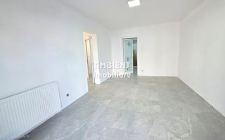 DE ÎNCHIRIAT - Spațiu birouri - Apartament cu 3 camere, parter, zona CENTRU; - Poză 8