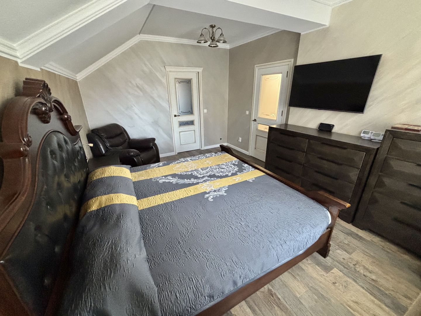 Casa INDIVIDUALA 6 camere, curte superba - zona Brana, Selimbar - Poză 38
