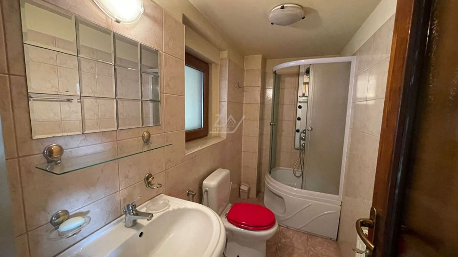 Casa individuala deosebita in zona Girocului - pozitie excelenta. Garaj dublu. - Poză 19