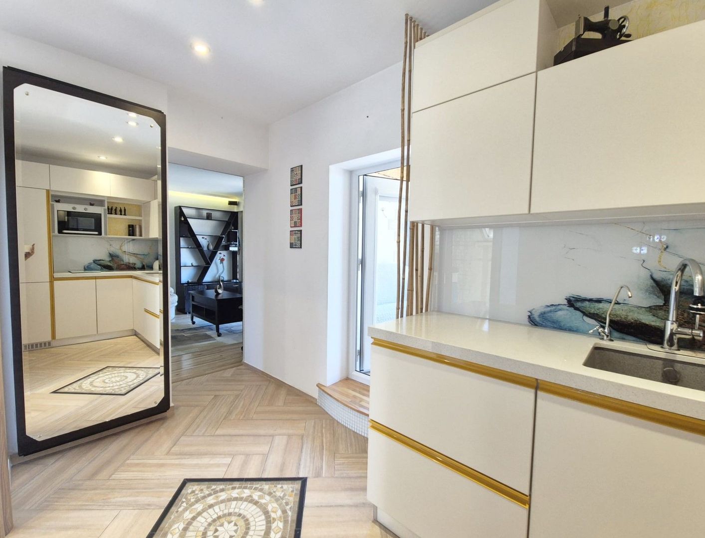 COMISION 0% - Apartament 2 camere renovat, mobilat-utilat, 53mp plus terasa20mp - Poză 11