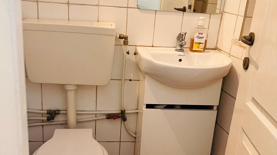 Spatiu stradal, central, cu vad comercial si vizibilitate excelenta - Poză 5