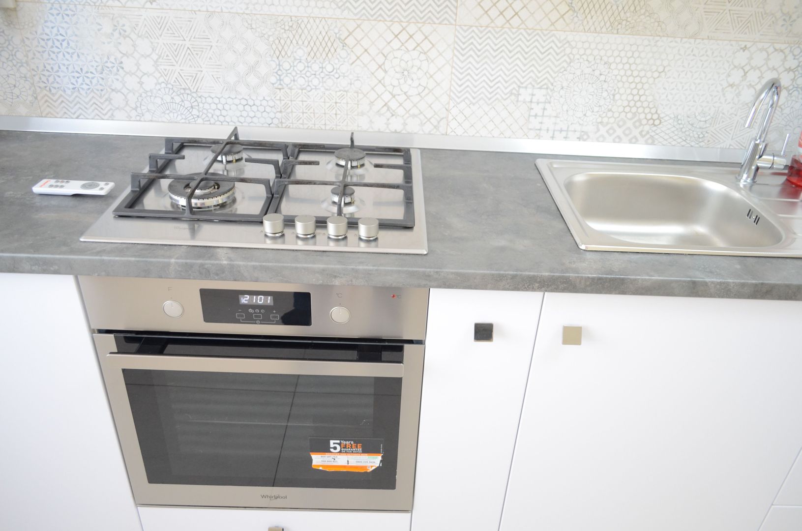 apartament zona Vivo cu 2 camere si parcare exterioara - Poză 4